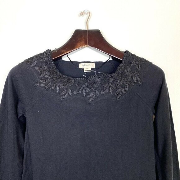 Style & Co Sweater Black Long Sleeve Floral PP NEW - Picture 2 of 6